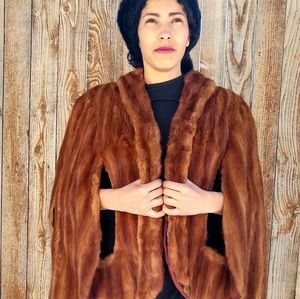 Gorgeous chocolate brown vintage fur cape!